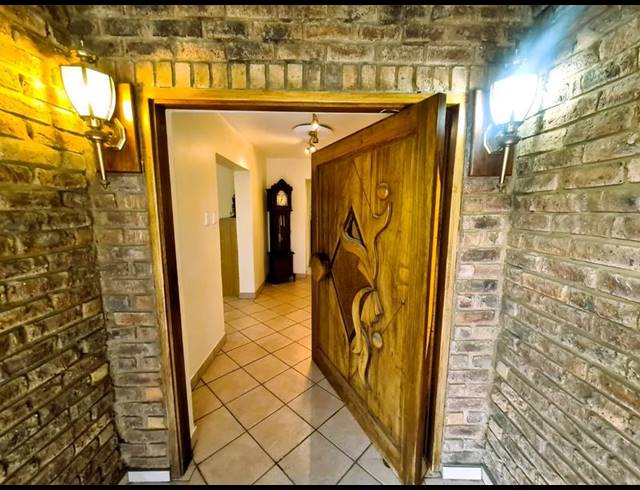 4 BEDROOM HOUSE FOR SALE IN HIGHVELD